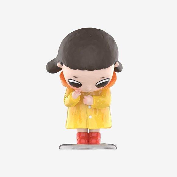 Nyota Growing up by Your Way Series Figurine - Hi Raincoat Sealed - Picture 1 of 3
